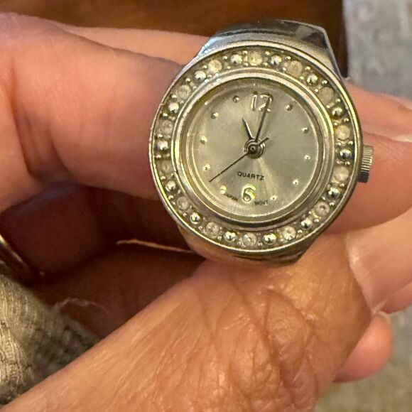 Elegant Silver Women\'s Ring Watch main image 4